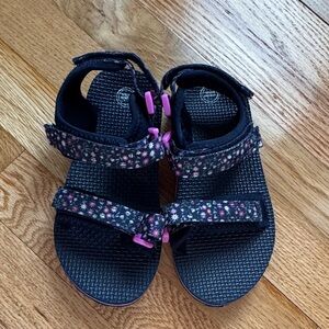 Wonder Nation Floral Kids Sandals - Black and Pink
